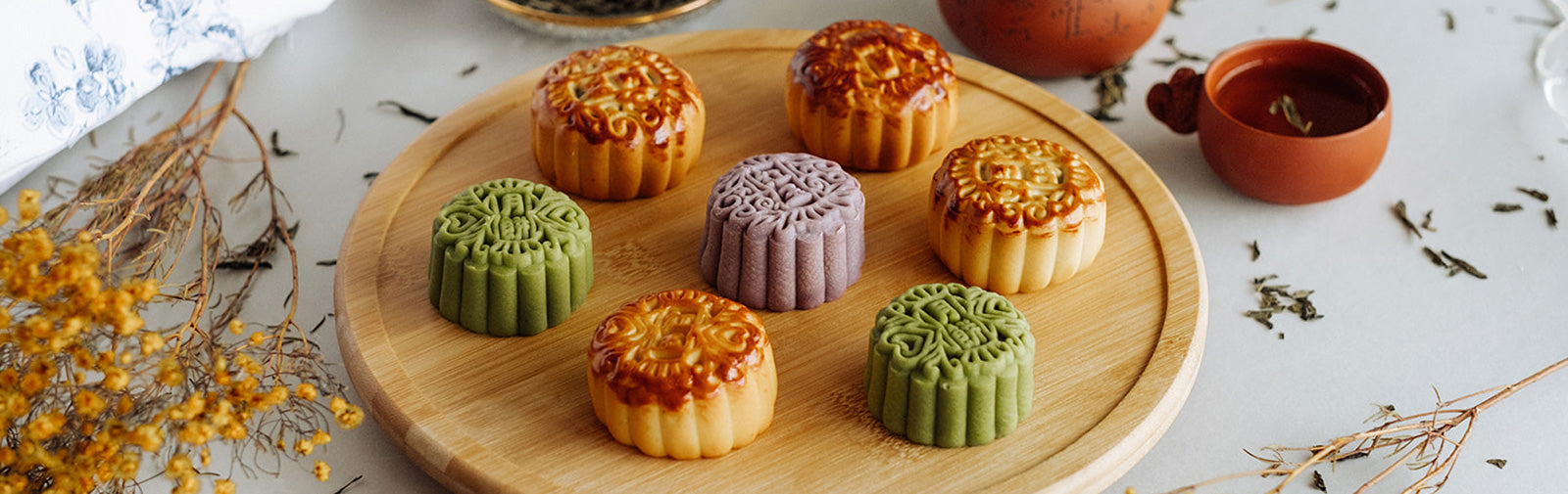 How to Eat a Mooncake in Australia: Serving Tips & Etiquette